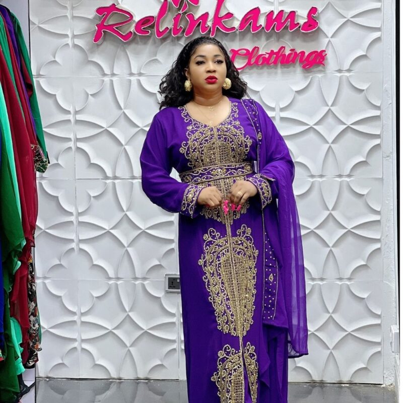 Royal Lavender Indian Dress with Veil and Belt - Image 2